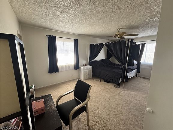 4th image of 1509 Riggins St