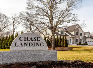 6 Chase Lndg, Easton, MA 02334