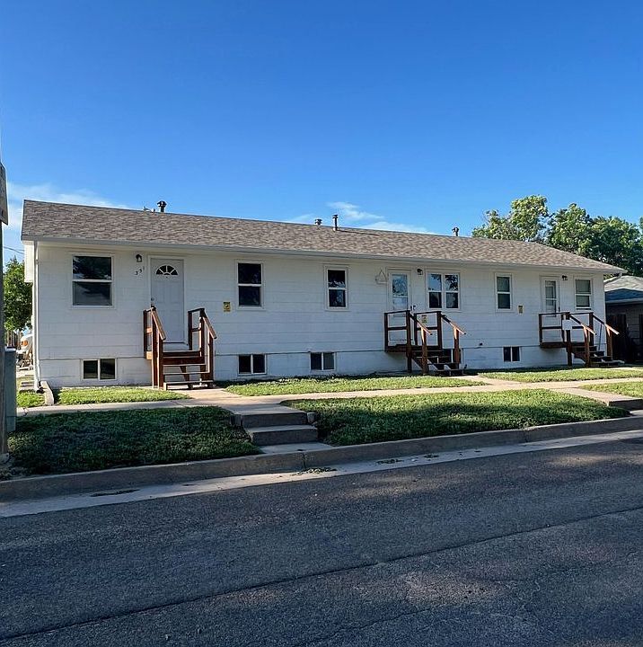 1st image of 351 E 2nd St