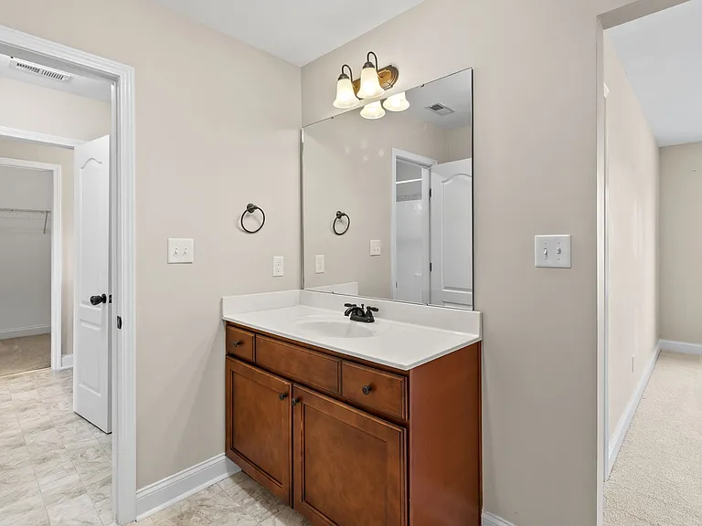 368 Exeter Dr — Photo 35