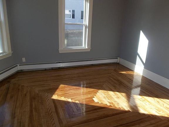 4th image of 17 Garfield St #17