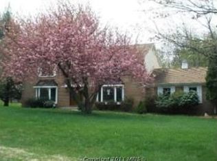 20812 Merle Dr, Gaithersburg, MD 20882