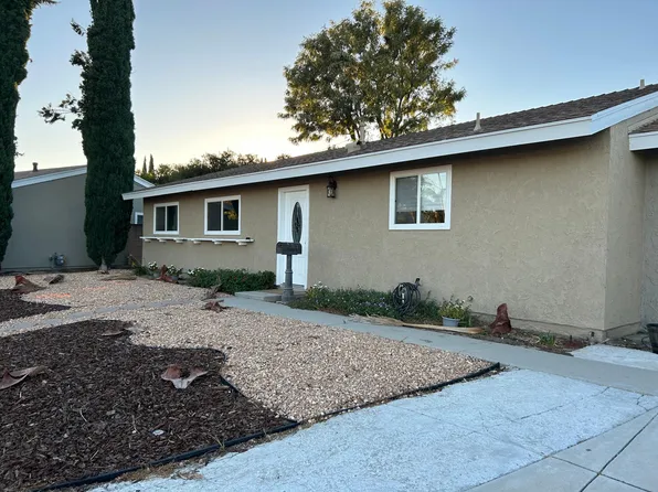 2225 Knight Ct, Simi Valley, CA 93065