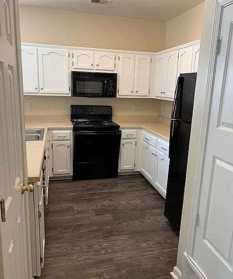 5904 Chance Dr N — Photo 2