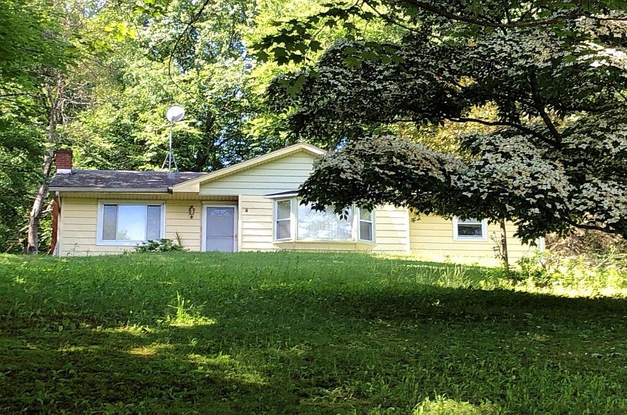 1st image of 47 Karen Dr