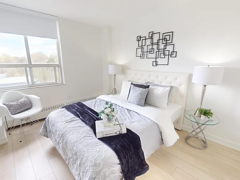 30 Edith Dr — Photo 4