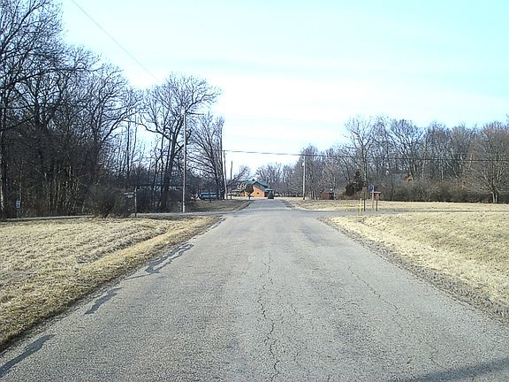 2nd image of 566 Lake Wildwood Dr