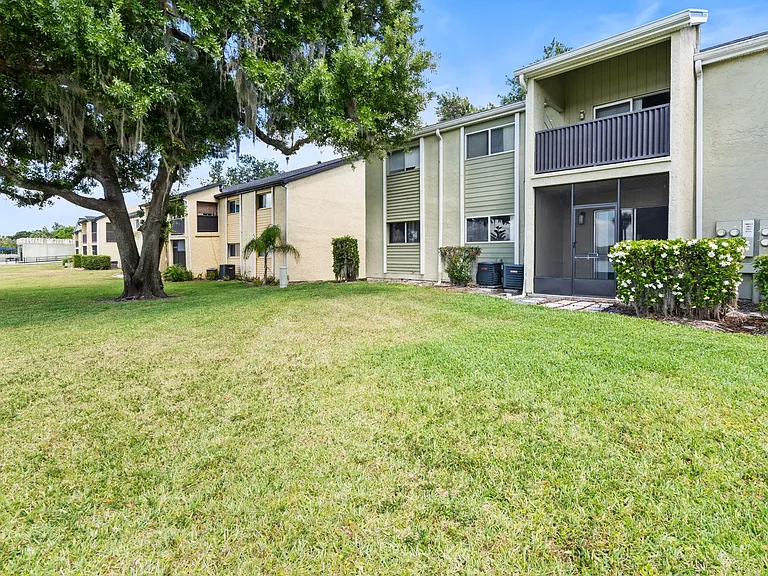 936 Lake Destiny C Rd — Photo 11