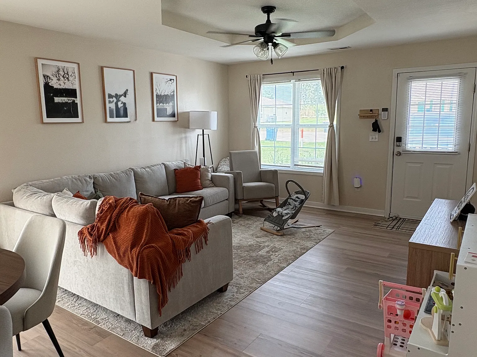 3 bed, 1216 sqft, $1,500 — Photo 3