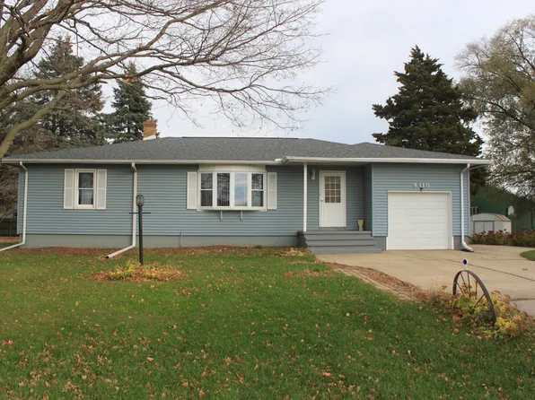 406 Elm Ave, Sterling, IL 61081