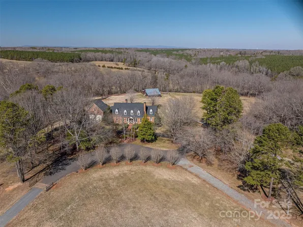 1336 College Ave, Boiling Springs, NC 28152