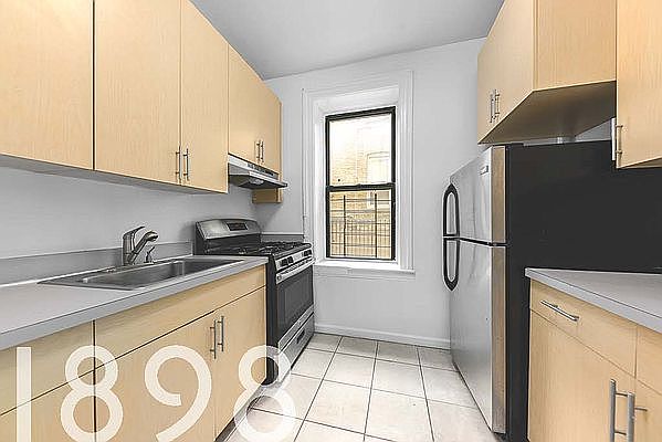1st image of 100 Lefferts Ave APT 6a