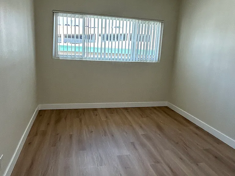 STP Properties — Photo 7