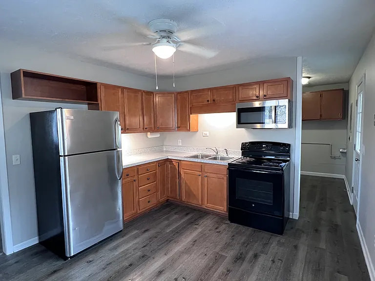 623 S Logan St — Photo 9