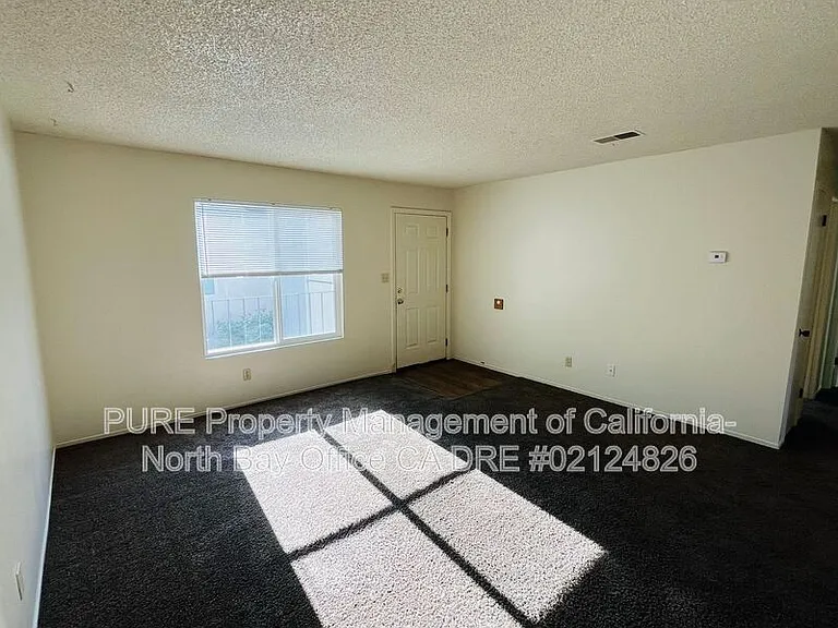 308 Cooper Ln #6 — Photo 2