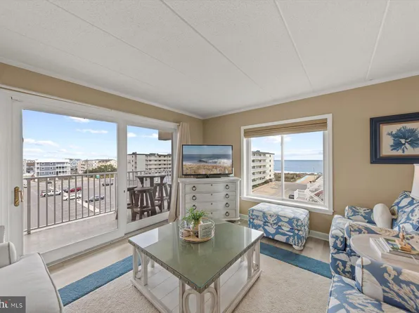 15 145th St Unit 401, Ocean City, MD 21842