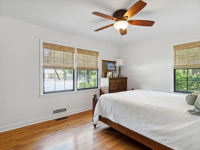 857 Stiles Dr — Photo 18