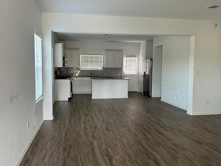 101 Blue Blaze Trl — Photo 12