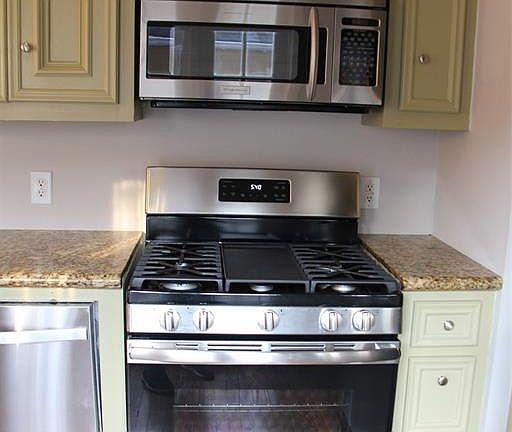 5th image of 610 E 25th St #A