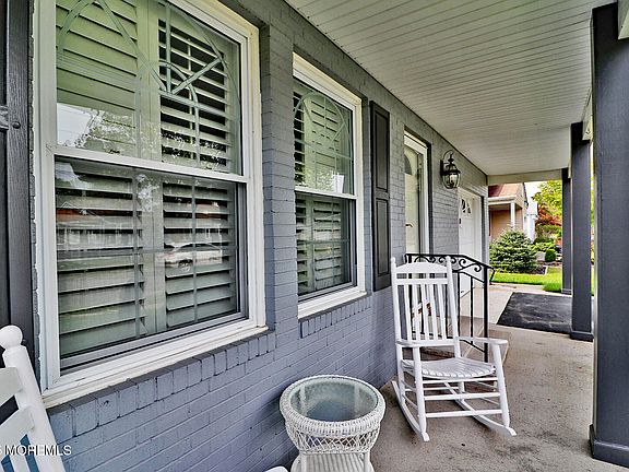 2nd image of 73 Chesterfield Lane
