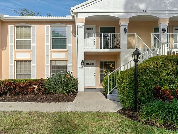 2nd image of 851 Gulf Pavilion Dr #102