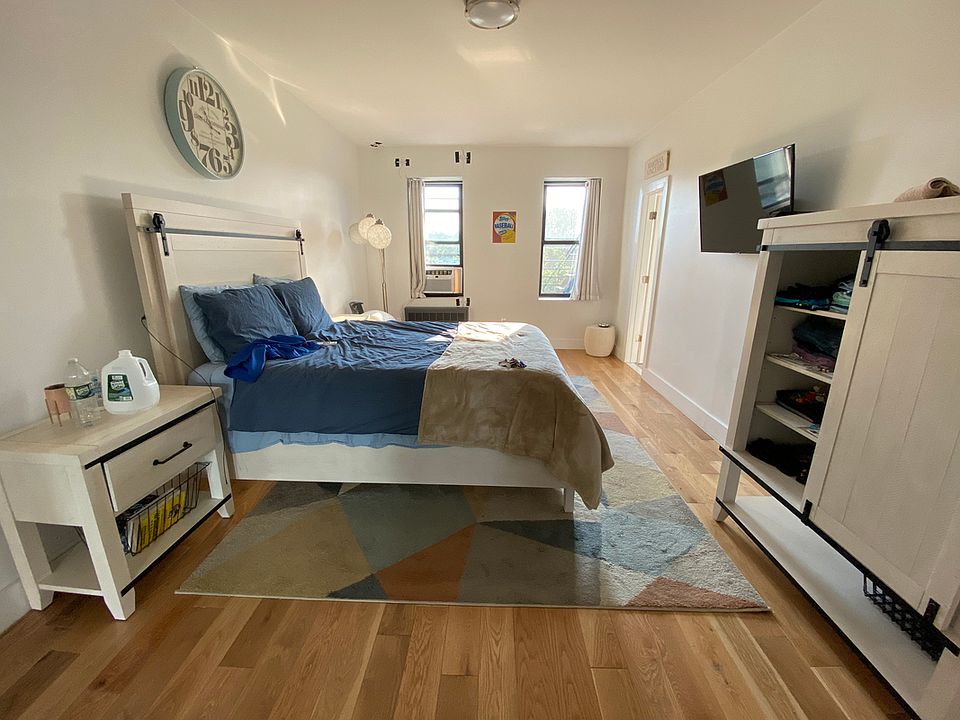 1st image of 1035 Washington Ave #5B