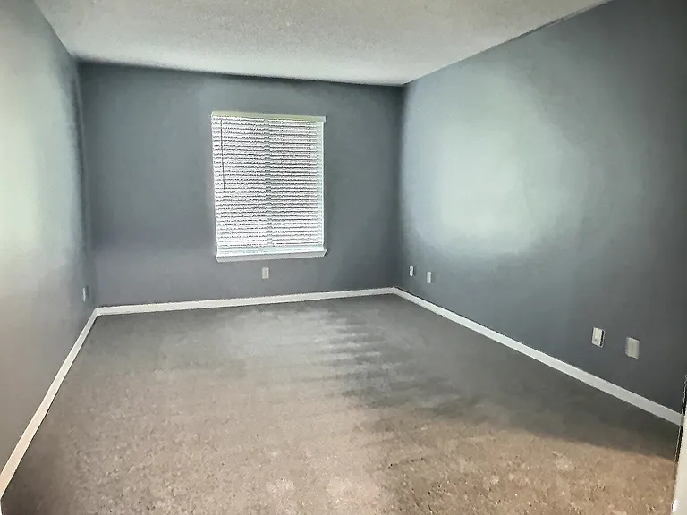 Sandalwood Apartments — Photo 14