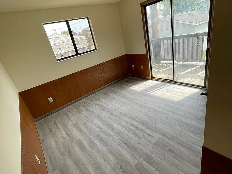 1522 Indianola Ave — Photo 11