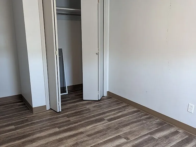 157 W Walnut Ave — Photo 5