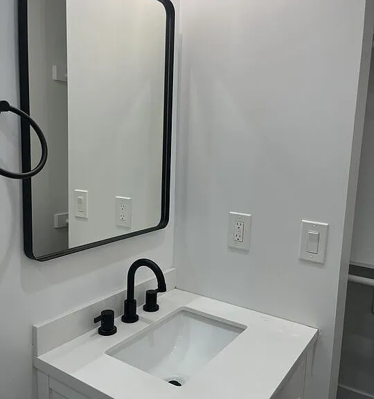 212 E 29th St #214-1/2 — Photo 19