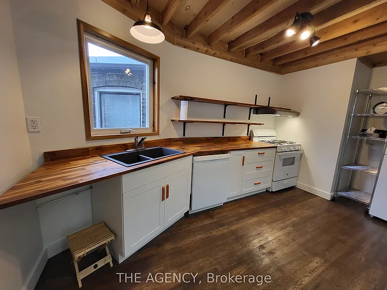 613 Delaware Ave N #UPPER — Photo 6