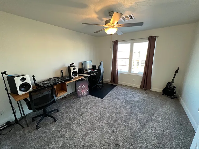 472 S Deep Creek Dr — Photo 15