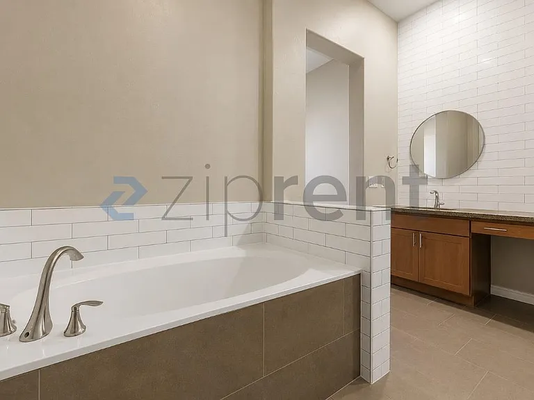 2315 E Pinchot Ave #128 — Photo 40