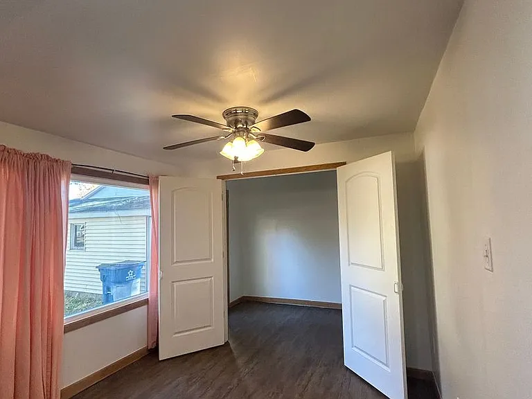 823 Harrison St — Photo 11