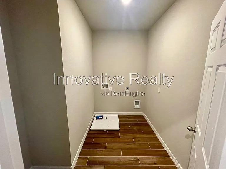1016 Legacy Winds Way — Photo 18