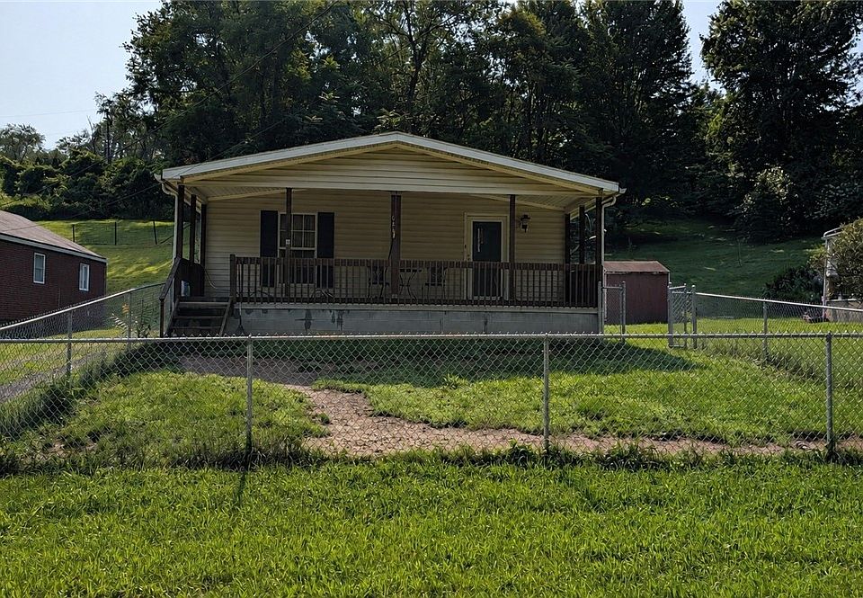 1st image of 648 Daisy Ln