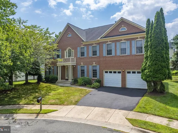 10604 Maplecrest Lane, Potomac, MD 20854