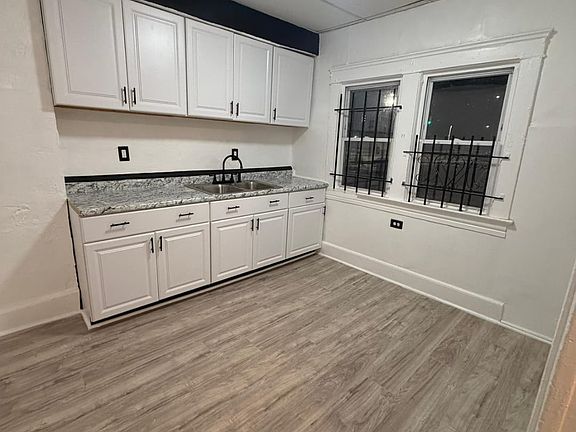 4th image of 3355 E 118th St