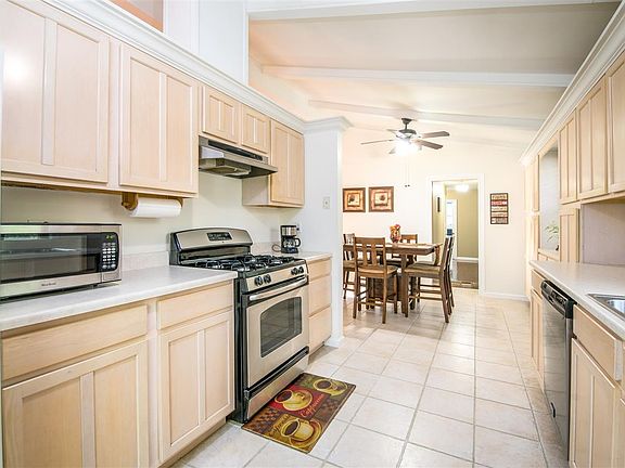 3rd image of 9616 Bryce Dr