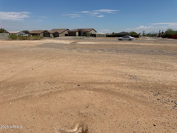 2nd image of 15240 S AMADO Boulevard #5613