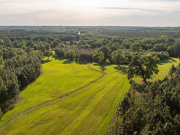 3rd image of 4034 Moore Rd