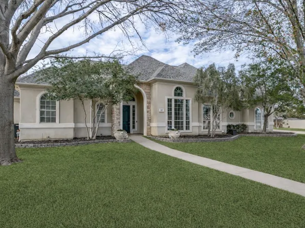 27 Panorama Trl, Trophy Club, TX 76262