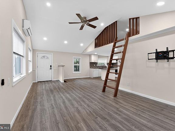 4th image of 617 Bittinger Rd