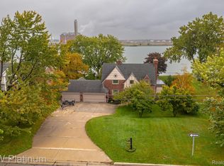 2902 Military St, Port Huron, MI