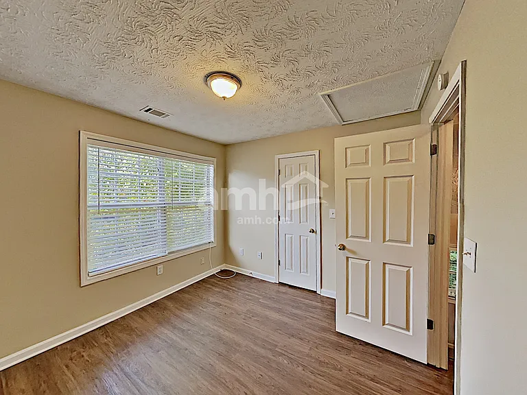 2319 Clipper Ln — Photo 23
