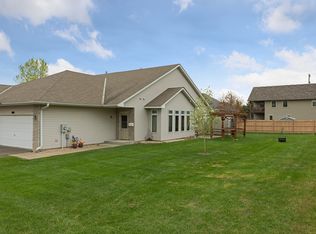 2082 Park Row, North Saint Paul, MN 55109
