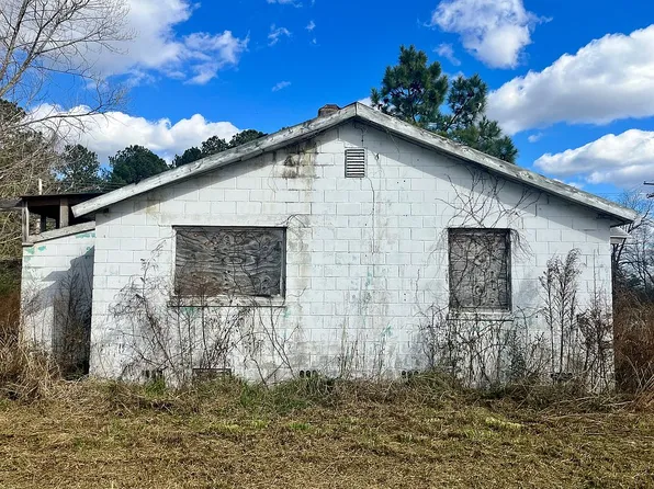 105 Bay St, Hobgood, NC 27843