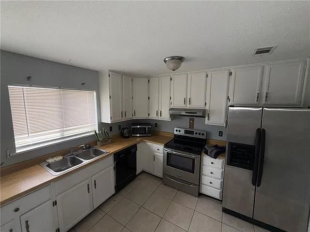 Building Photo - 7 Point Coupee Pl