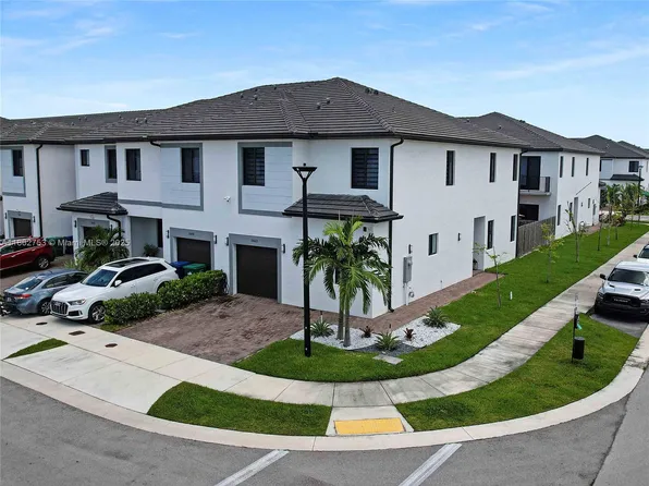 13663 SW 158th Ave, Miami, FL 33196