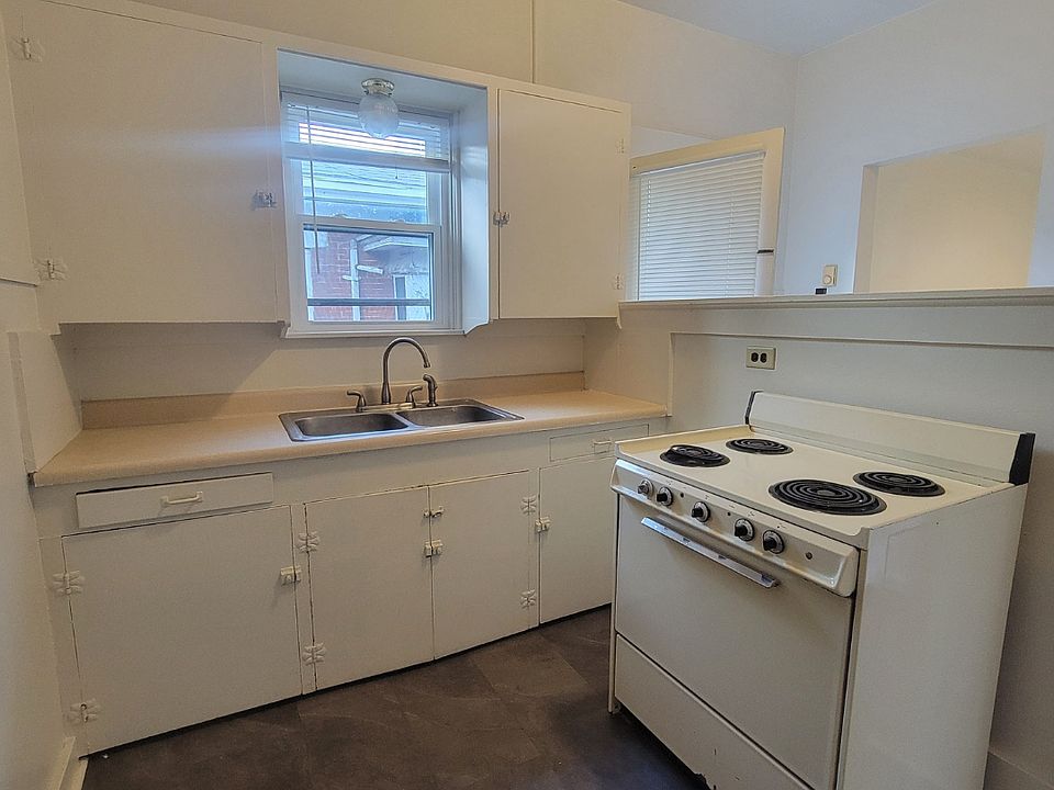 224-1/2 N. 17th Street